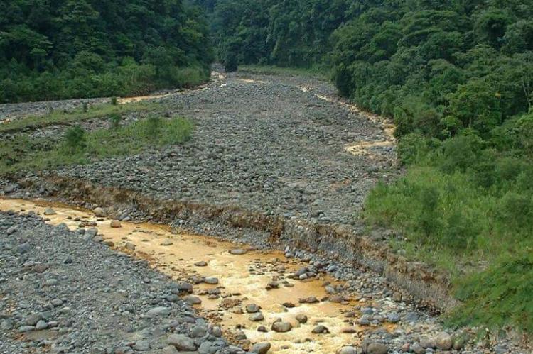 Dry riverbed: Rio Sucio, Parque Nacional Braulio Carrillo, Costa Rica