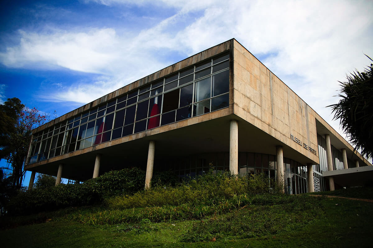 oscar niemeyer - yatch club - pampulha