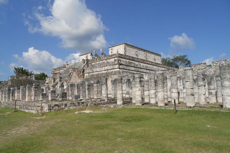 Templo de los Guerreros (Temple of the Warriors), Chichen-Itza, Mexico