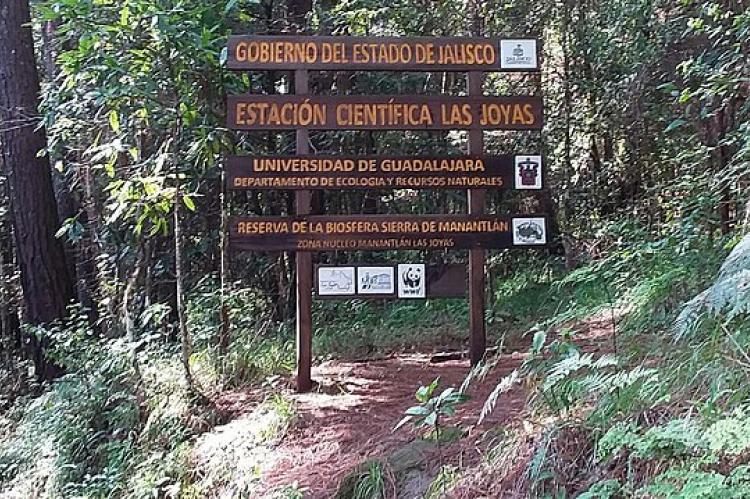 Access to the biological research center of the University of Guadalajara located in the Sierra Manantlán Biosphere Reserve, Mexico
