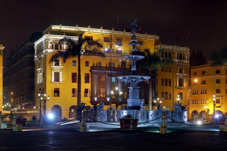 The fountain at the center of Plaza Mayor, Lima, Peru