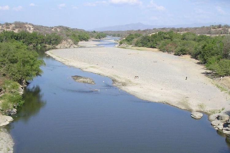 Motagua River during the dry season, Zacapa, Guatemala
