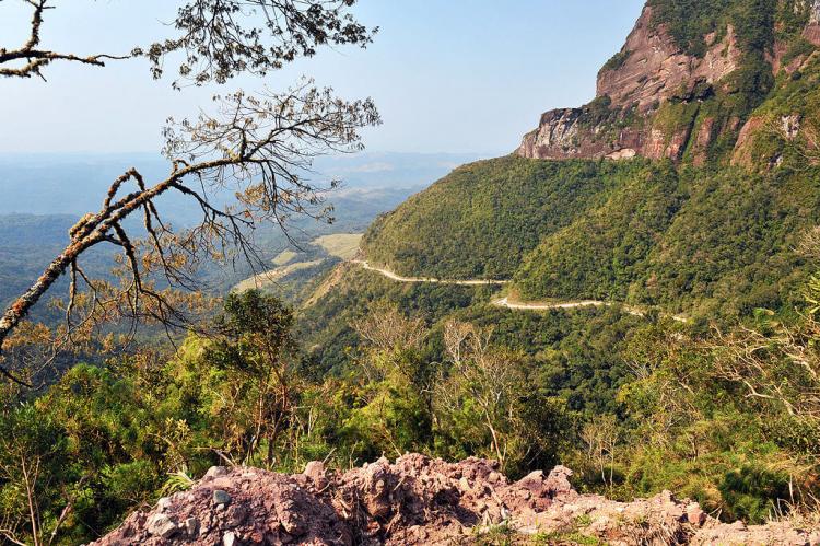 Mountainside road, São Joaquim National Park, Brazil