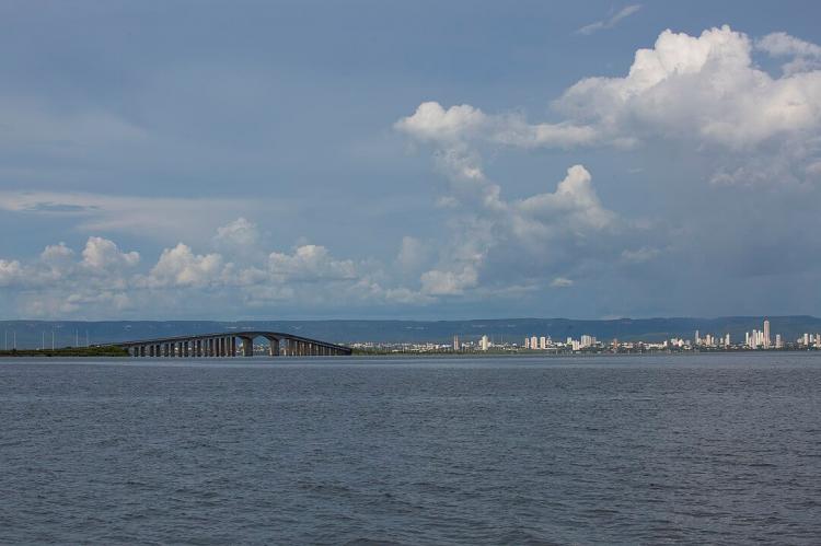 Tocantins River and Fernando Henrique Cardoso bridge