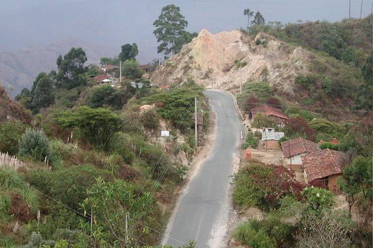Pan American Highway in the Cordillera de los Andes, southern Ecuador, near Catacocha
