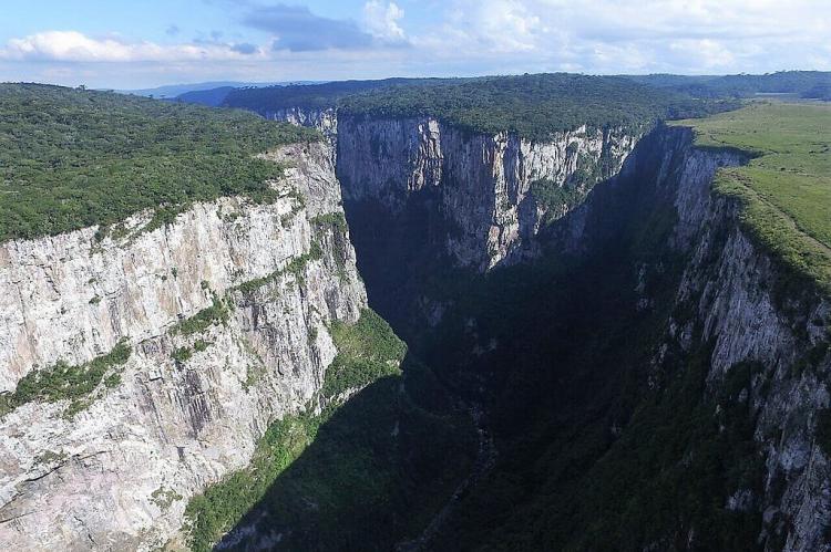 Itaimbezinho Canyon, Aparados da Serra National Park, Brazil