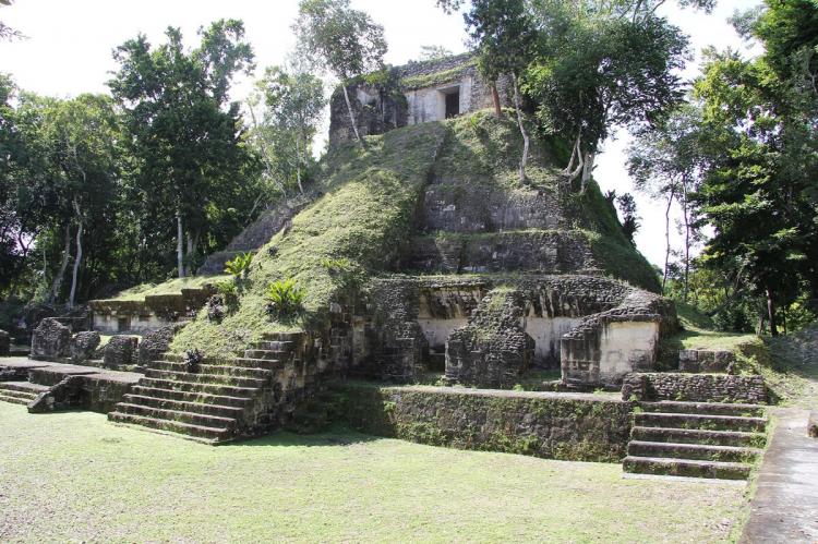 Maya ruins in Yaxhá-Nakum-Naranjo National Park, Guatemala