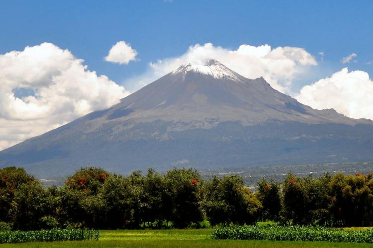 Popocatépetl volcano, Mexico