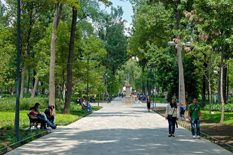 Central promenade in Mexico City's Alameda Central
