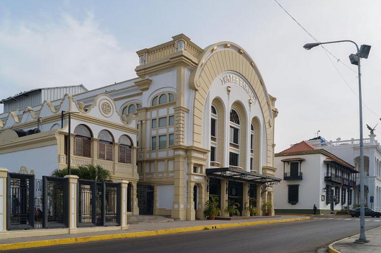 El Teatro Baralt (English: The Baralt Theatre) is a theatre in downtown Maracaibo, Venezuela