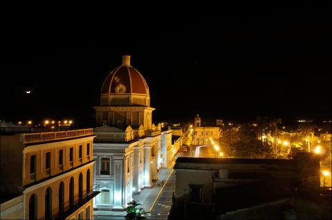 Parque José Marti by night, Cienfuegos, Cuba